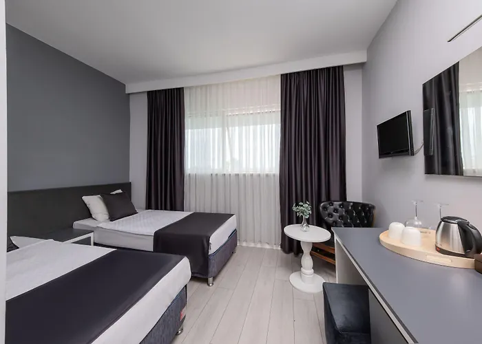Expo Park Hotel *