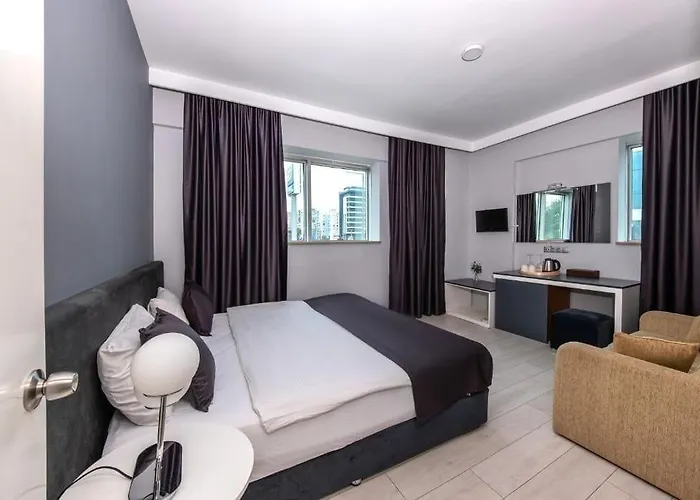 Expo Park Hotel *